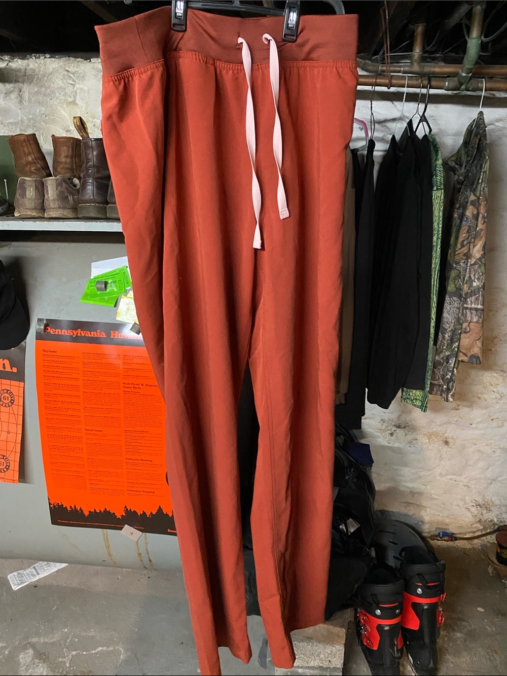 Figs Auburn Livingston scrub pants. Large